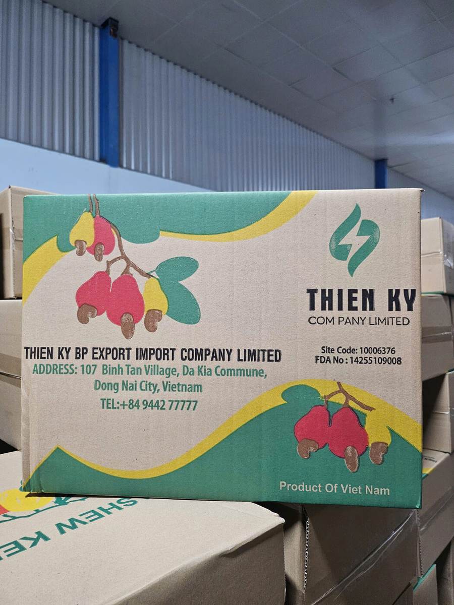 Warehouse packing line at Thiên Kỳ