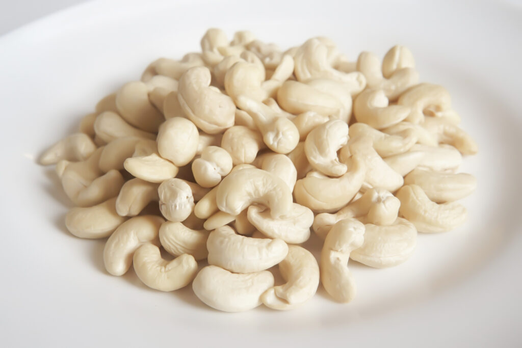 Cashew Kernels – WW320